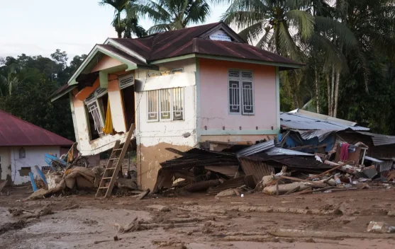 Menambal Retak Negeri, KPR BTN dan Asa Hunian di Episentrum Bencana