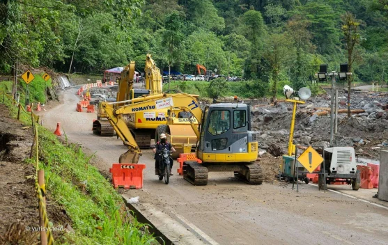Masa Konstruksi Kawasan Lembah Anai Berdampak Terhadap Distribusi Barang
