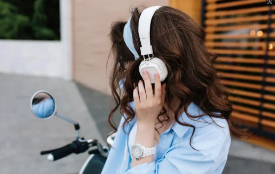 Trik Maksimalkan Bass Headphone Lama Anda tanpa Perlu Beli Baru