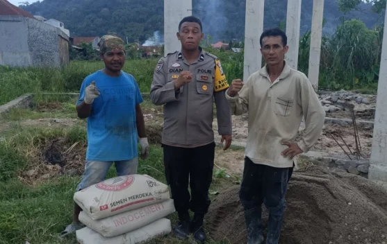 Ketulusan Aipda Dian Wihendro Merajut Asa di Mushala Al Amin