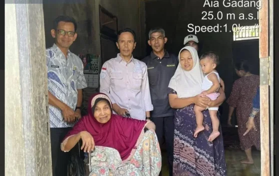 Kelompok Rentan Terdampak Bencana Pasbar Terima Bantuan Presiden