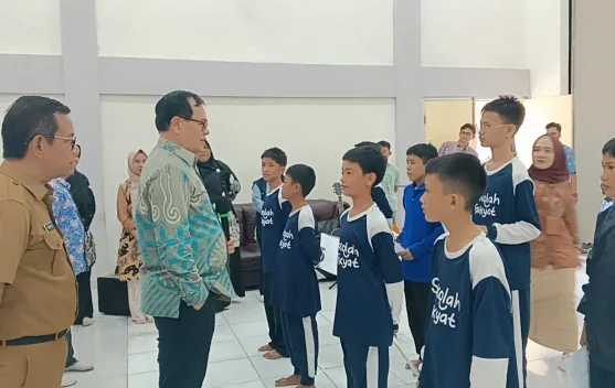 Ombudsman RI dan BBPPKS Sumbar Tinjau Pelayanan Publik di SRMP 4 Padang