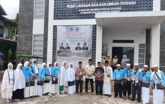 Jemaah Haji Pasbar Kloter 14 Kembali Tanah Air