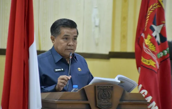 Bupati Agam Sampaikan Nota Jawaban Ranperda Pertanggungjawaban APBD 2025