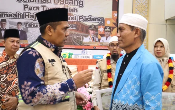 Jemaah Haji Terdampak Bencana di Sumbar Terima Bantuan dari Uni Emirat Arab