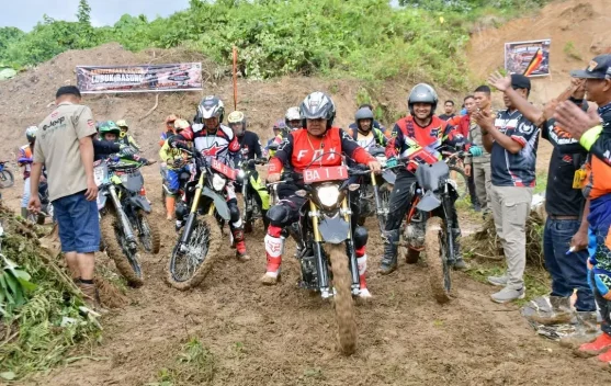 Trabas Extreme Gunung Silayang Meriahkan Hari Jadi ke-33 Lubuk Basung