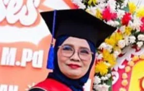 Prof. Wesnina Sebut Desain Busana Lebih dari Sekadar Komoditas Industri