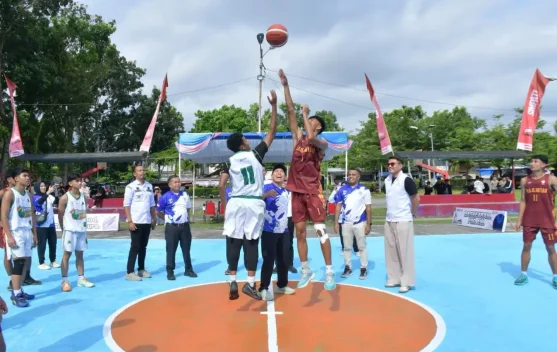 Kejuaraan Basket Antar Klub se-Sumbar Meriahkan HUT Lubuk Basung Ke-33