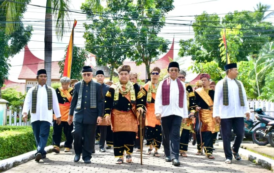 Semarak Arak Jamba Peringati HUT ke-33 Ibu Kota Kabupaten Agam