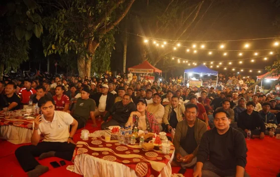 Bupati Dharmasraya Nobar Final Piala Dunia 2026 Bersama Ratusan Warga