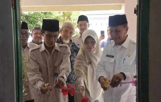 Agam Resmikan Kantor Pelayanan Haji dan Umrah untuk Warga