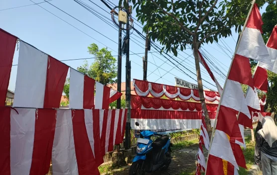 Awal Agustus, Penjualan Bendera Merah Putih Masih Sepi