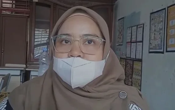 Dampak Kabut Asap, Siswa SD 01 Tabing Belajar Daring