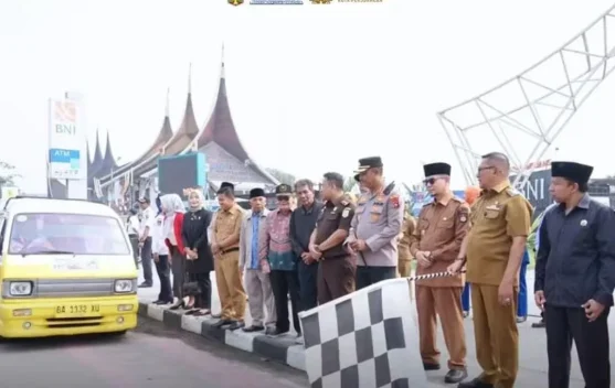 Pemko Bukittinggi Luncurkan Angkutan Sekolah Gratis
