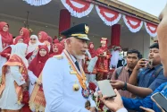 Pemprov Sumbar Kirim 1 Ton Rendang untuk Korban Bencana NTT