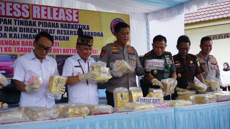 Polda Kalteng Ungkap Peredaran Narkotika Berupa Sabu dan Pil Ekstasi