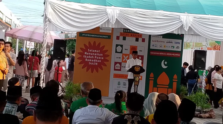 Wali Kota Palangka Raya Resmikan Pasar Ramadan Datah Manuah