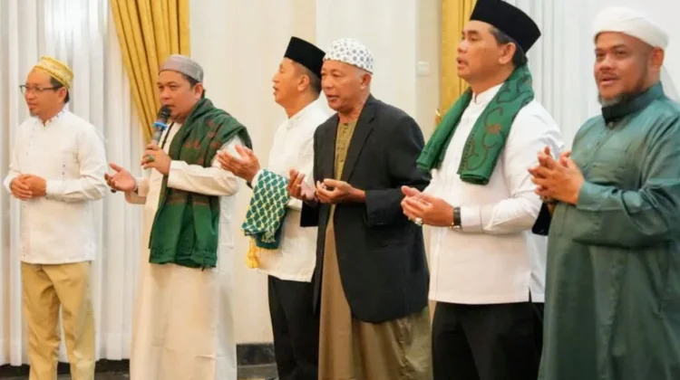 Sambut Ramadan, Pemkab Barito Utara Tarawih Berjamaah