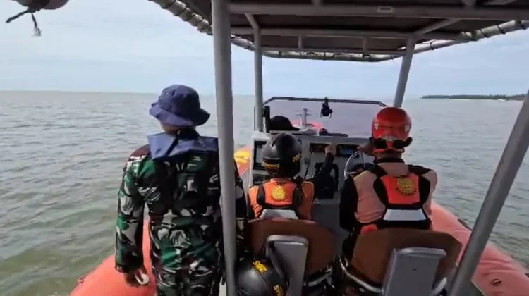 Pencarian ABK Jatuh ke Laut Jawa Dihentikan, Keluarga Masih Berharap