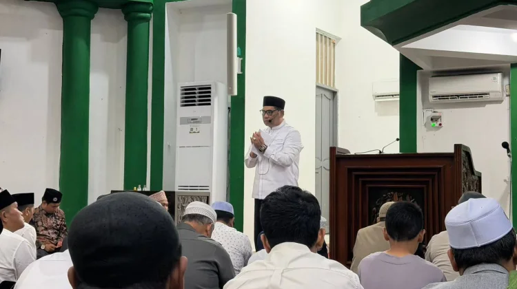 Bupati Barut Ajak Masyarakat Makmurkan Masjid