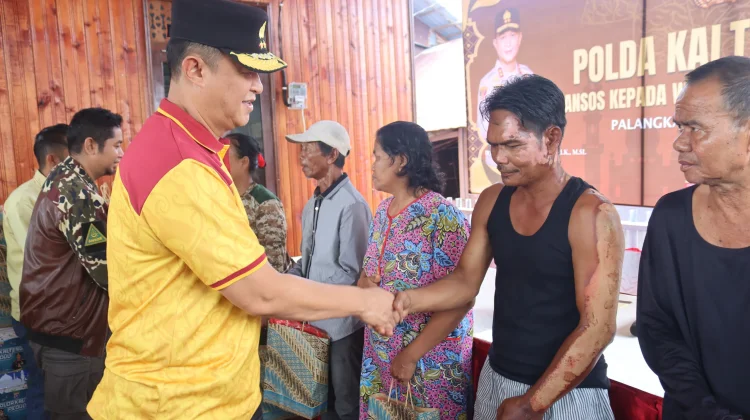 Kapolda Kalteng Pimpin Aksi Solidaritas untuk Korban Kebakaran Mendawai