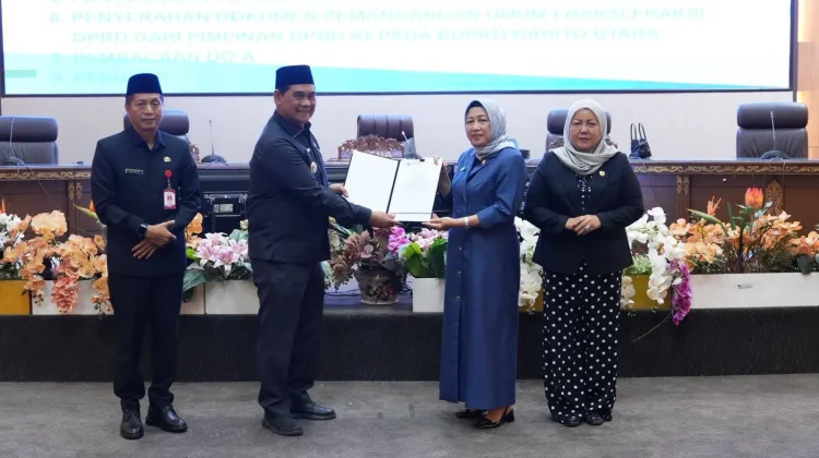 Lima Raperda Strategis, Bupati Shalahuddin Apresiasi Pandangan Fraksi DPRD