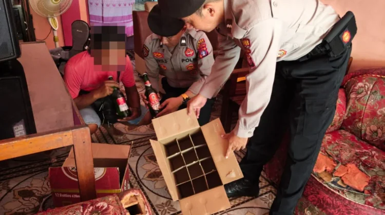 Razia Bulan Puasa, Polres Pulang Pisau Sita 11 Botol Miras Ilegal