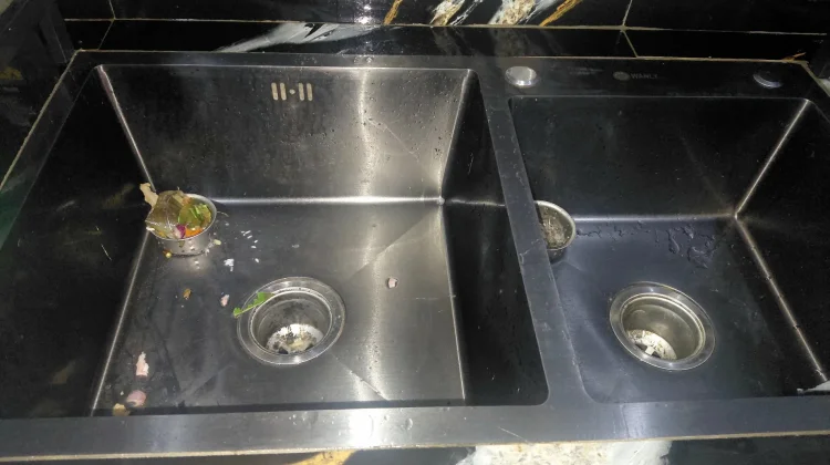 Wastafel Tidak Bersih Tempat Berkembangnya Kuman dan Bakteri