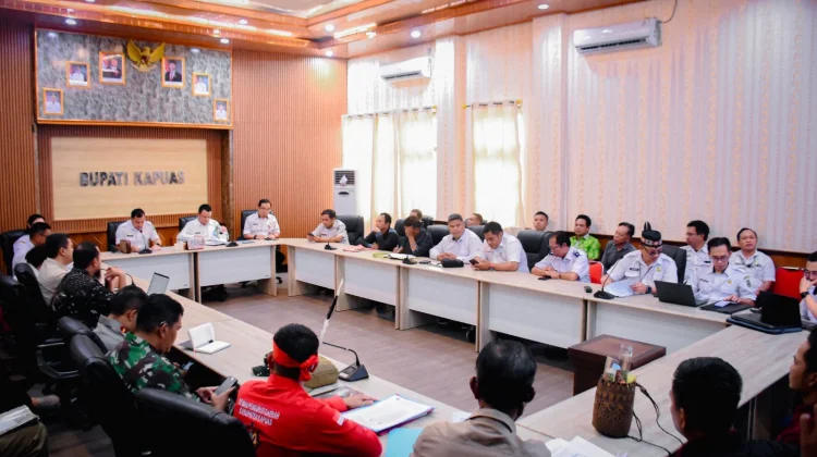 Pemkab Kapuas Mediasi Konflik Koperasi Berkat Keluarga Hapakat dengan PT DWK