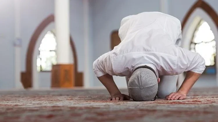 Memasuki Fase Akhir Ramadan, Umat Muslim Dianjurkan Perbanyak Ibadah dan Iktikaf