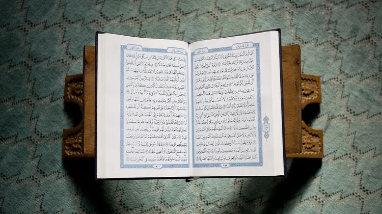 Iktikaf Mengajarkan Kedamaian, Konsistensi, dan Kedekatan Dengan Allah
