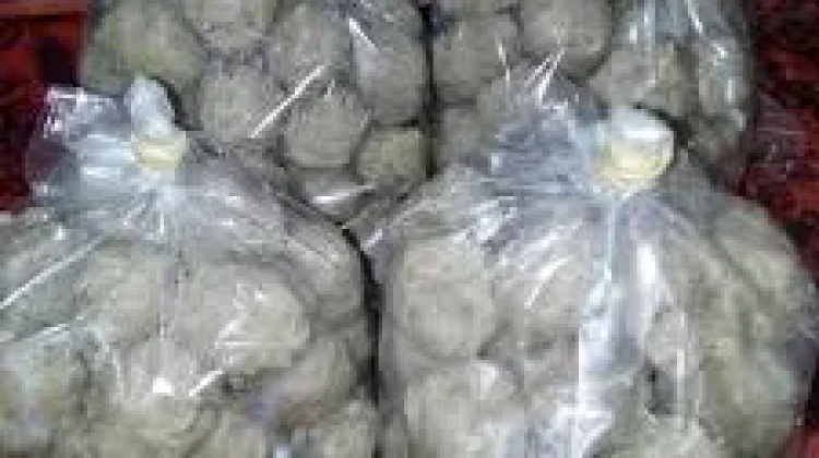Pentol Kiloan Diburu Menjelang Lebaran