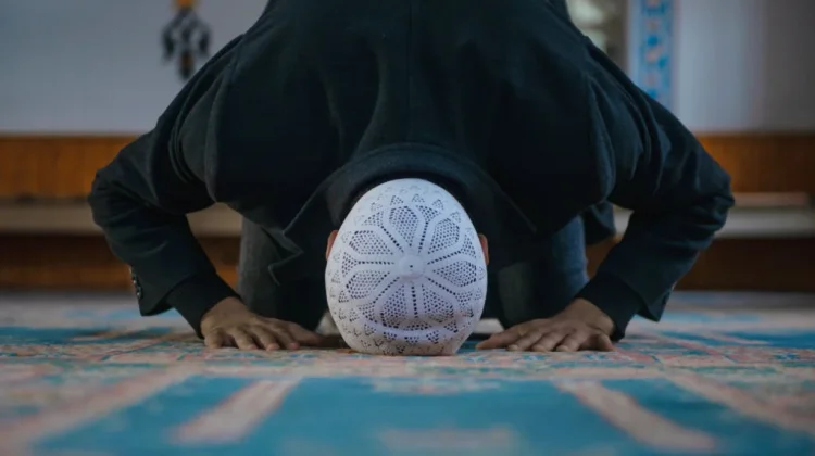 Keutamaan Qiamulail Ramadan Bawa Ampunan dan Derajat Mulia