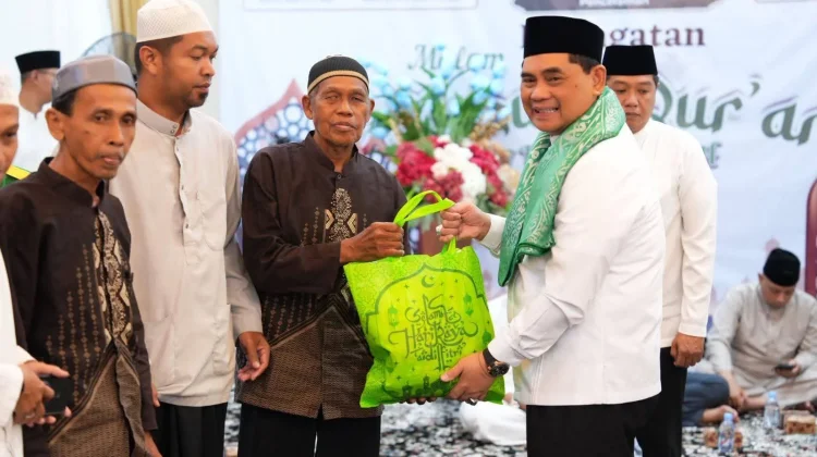 Pererat Silaturahmi dengan Masyarakat, Bupati Barut Gelar Bukber di Rujab