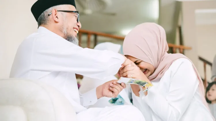 Makna Mendalam Sungkeman dalam Perayaan Idul Fitri