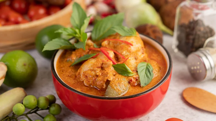 Nilai Gizi Opor Ayam, Menu Wajib saat Lebaran