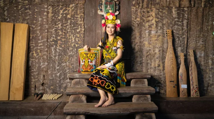 Mahasiswa Punya Peran dalam Melestarikan Budaya Lokal Indonesia