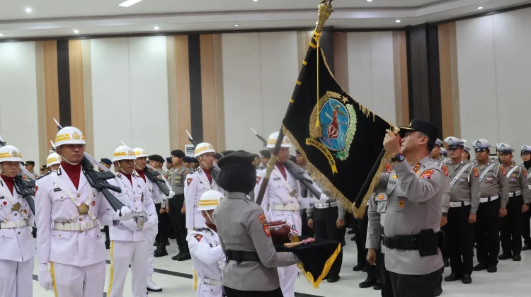 Polda Kalteng Gelar Upacara Pensucian Pataka, Rayakan HUT ke-31 dengan Penuh Makna