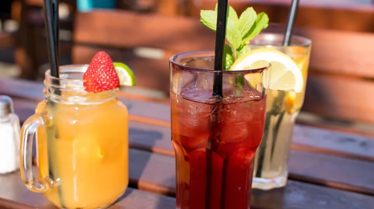 Hati-hati Minuman Manis, Risiko Diabetes hingga Penyakit Jantung