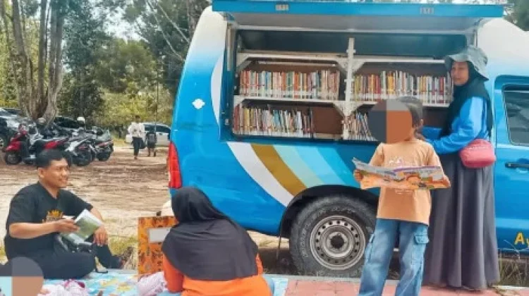 Dispursip Kobar Dekatkan Literasi lewat Mobil Perpustakaan Keliling di Area CFD