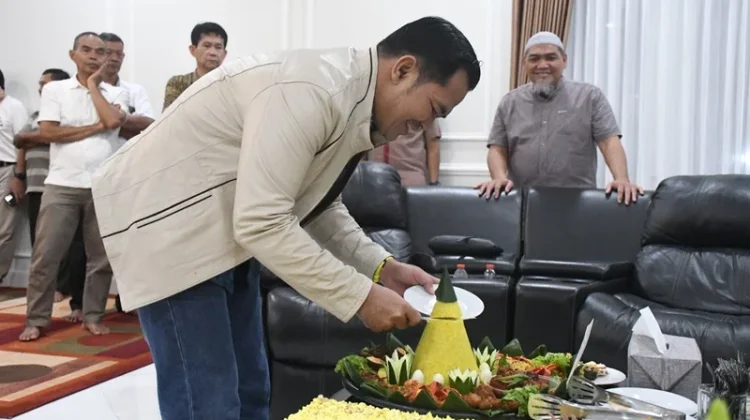 Momen Ultah ke 43 Bupati Ahmad Rifa`i, Sarat Makna Perkuat Kebersamaan