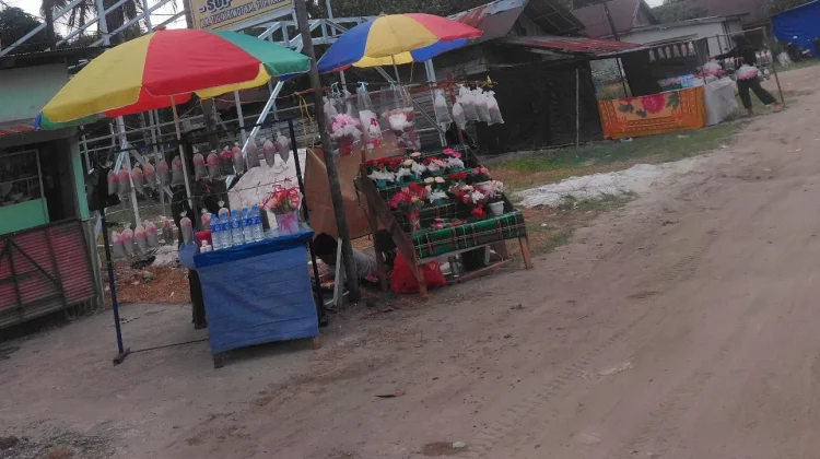 Makna Ziarah dan Tabur Bunga Rampai di Makam saat Paskah