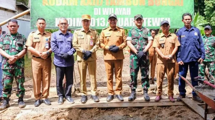 Wabup Barut Tancapkan Tiang Pertama Pembangunan Jembatan Garuda