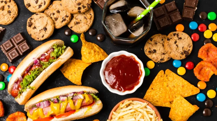 Junk Food Perlu Dibatasi untuk Menjaga Kesehatan