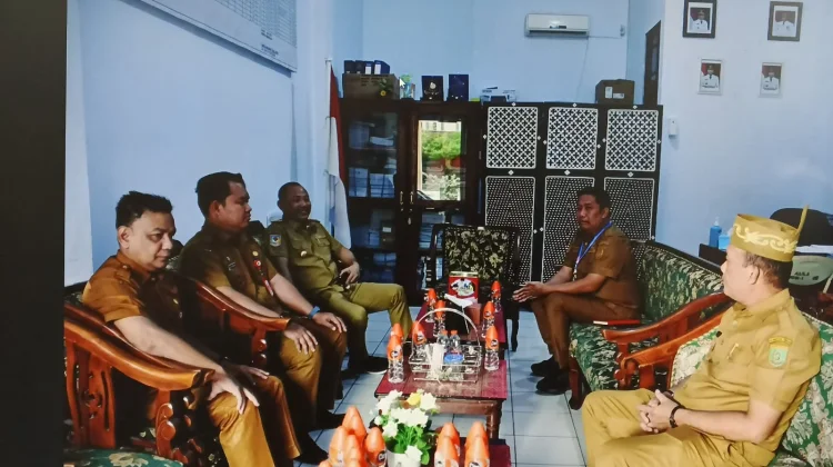 Bupati Barsel Pantau Pelaksanaan TKA Jenjang SMP Tahun 2026