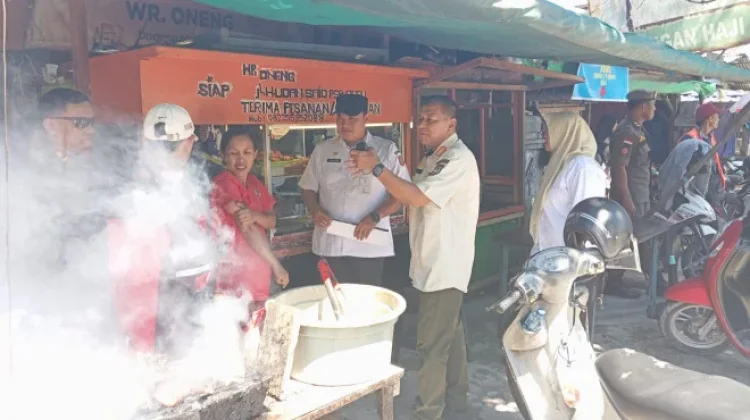 Tertibkan PKL, Satpol PP Kobar Ajak Pedagang Taat Aturan