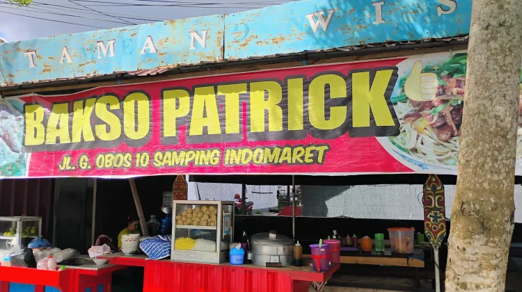 Usaha Favorit Warga Palangka Raya, Jualan Bakso Menjanjikan