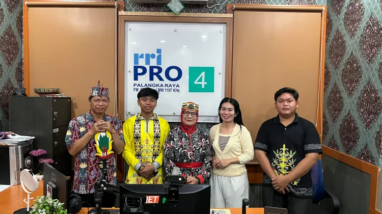 Karungut Tetap Diminati Generasi Muda lewat Siaran Pro 4 RRI Palangka Raya