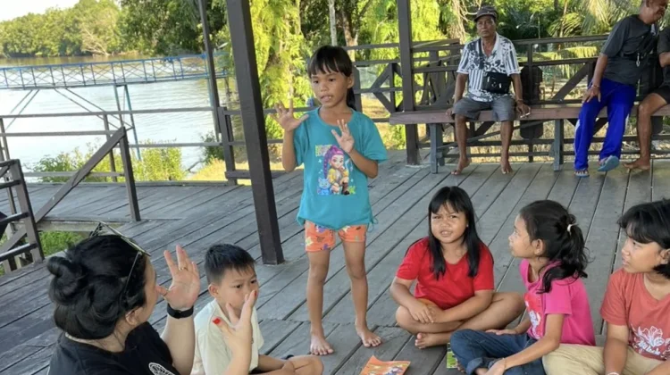 Komunitas Tabela Dispursip, Bangun Literasi Anak di Sei Gohong