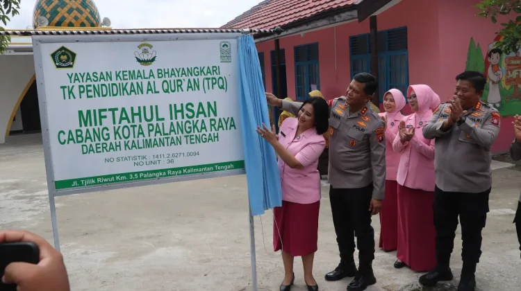 Kapolda Kalteng Resmikan Tiga Bangunan Penting di Mapolresta Palangka Raya